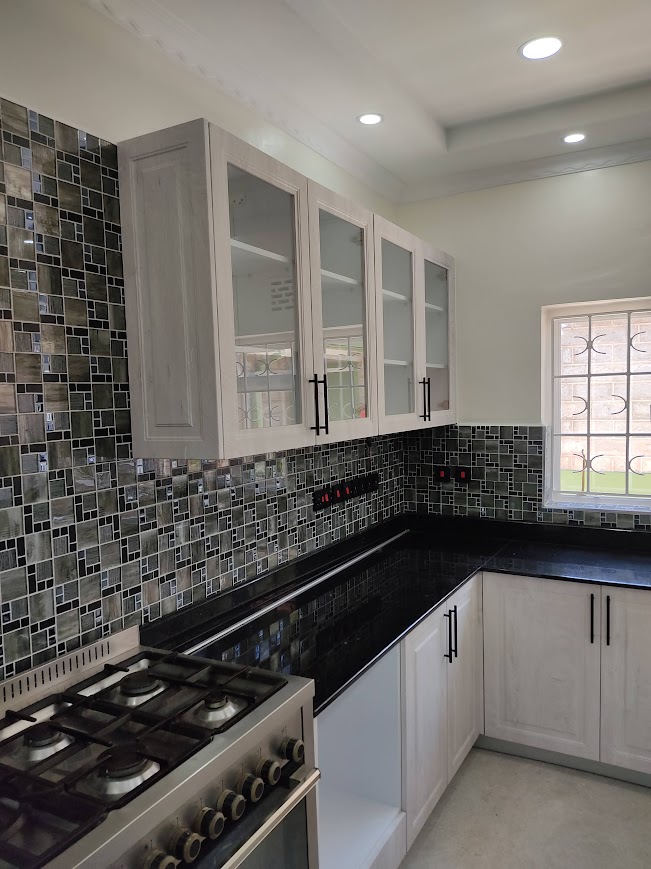 Matiba Tigoni Limuru farmhouse kitchen by WDI